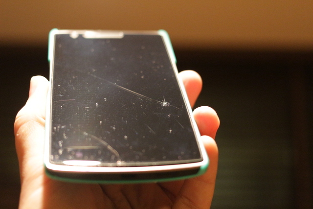 OnePlus' glass after a few falls